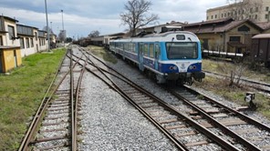 Προκαταβολή 21,1 εκ. ευρώ στην Άκτωρ ΑΤΕ για τη γραμμή Λάρισας - Βόλου